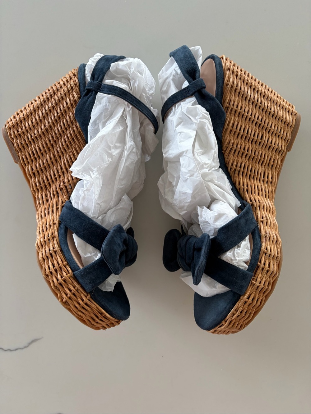 Kate Spade New York Navy Blue Suede Bow Wicker Wedge Espadrille Sandals Size 9 - Picture 14 of 16